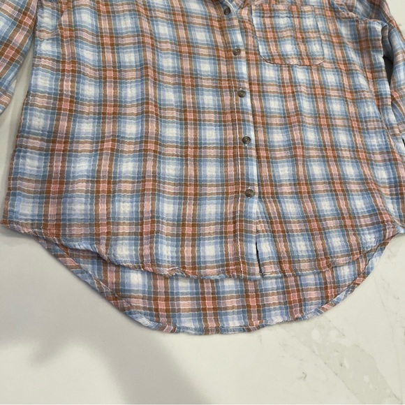 Universal Thread blue & orange lightweight button down shirt - Picture 5 of 15
